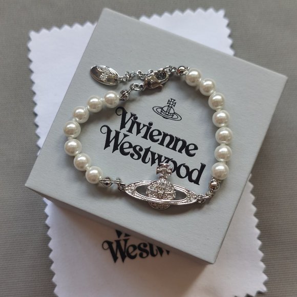 New in Box Vivienne Westwood Gold Mini Orb Pearl Bracelet -  Israel